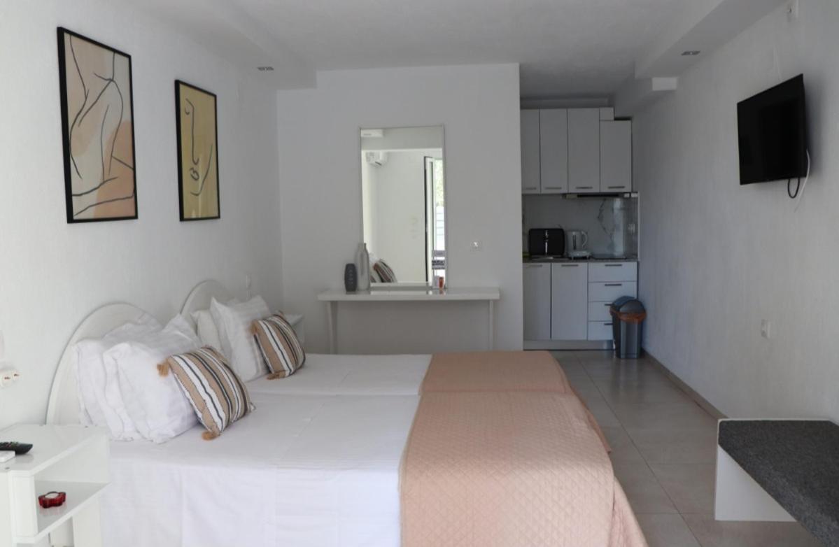 Fiosal Apartments 2 Скиатос Екстериор снимка
